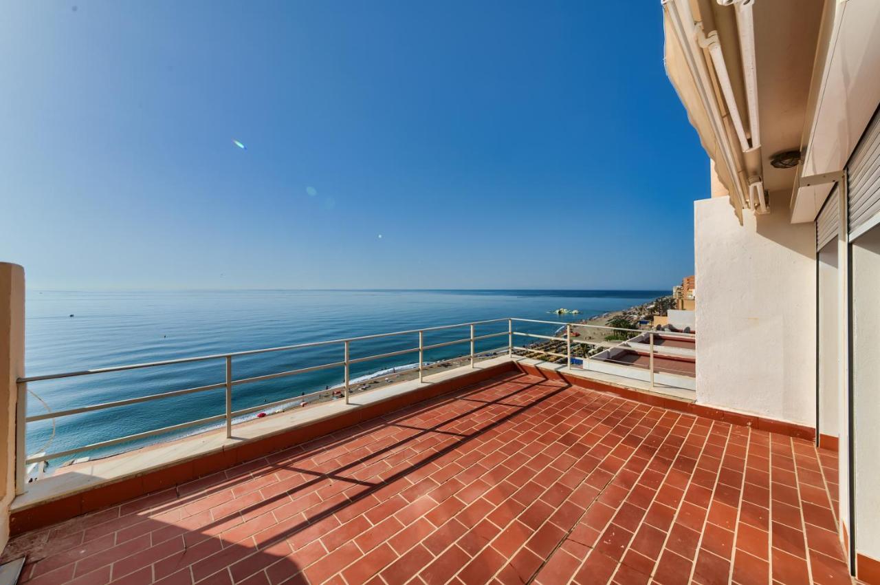 Holidays2Fuengirola Duplex With Stunning Sea View, Terraces,1St Line Beside Port Екстериор снимка