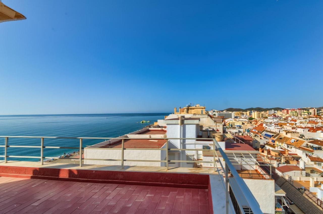 Holidays2Fuengirola Duplex With Stunning Sea View, Terraces,1St Line Beside Port Екстериор снимка